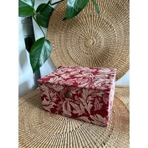 Vintage Kohls Red Leaf gift box